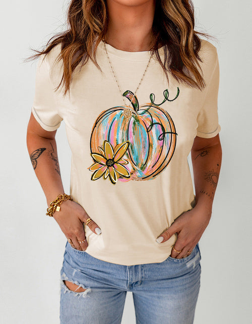 Load image into Gallery viewer, Pumpkin Graphic Round Neck T-Shirt
