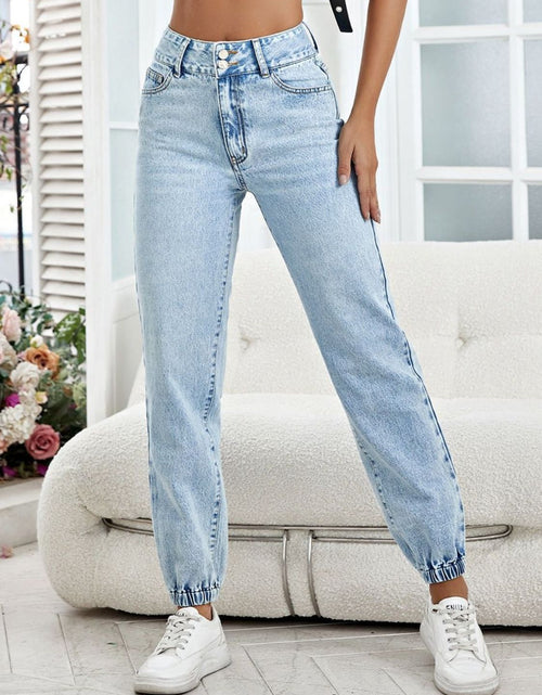 Load image into Gallery viewer, High Waist Jeans with Pockets
