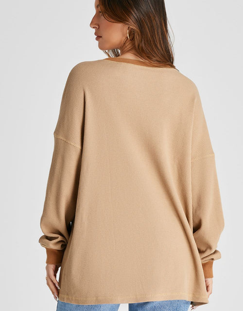 Load image into Gallery viewer, Waffle-Knit Long Sleeve Sweatshirt
