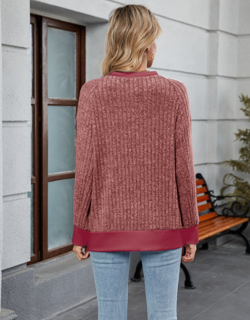 Load image into Gallery viewer, Contrast Trim Round Neck Long Sleeve T-Shirt
