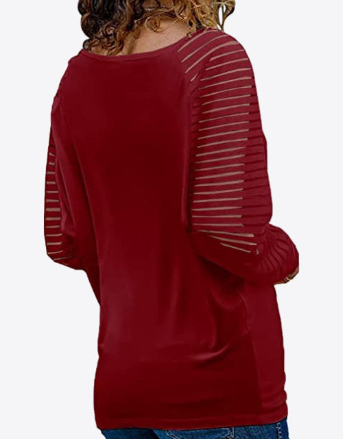Load image into Gallery viewer, V-Neck Long Raglan Sleeve Top
