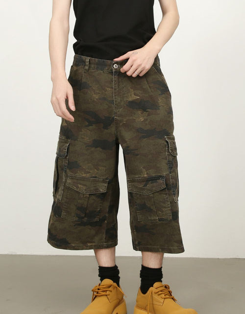 Load image into Gallery viewer, Men's Camouflage Wide Leg Cargo Jeans
