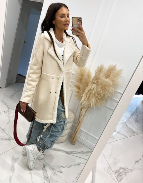 Load image into Gallery viewer, Lapel Collar Exposed Seam Buttoned Coat
