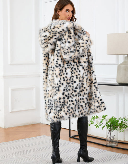 Load image into Gallery viewer, Thermal Leopard Faux Fur Hooded Outerwear
