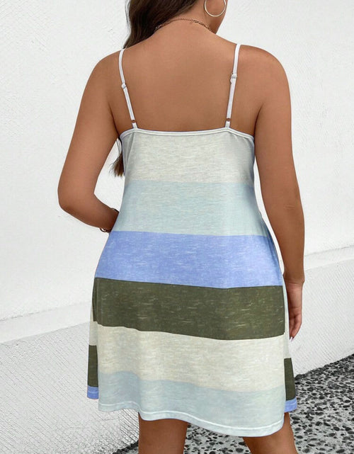Load image into Gallery viewer, Plus Size Color Block Scoop Neck Mini Dress
