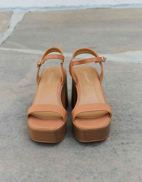 Load image into Gallery viewer, Weeboo Feel It Platform Heel Sandals
