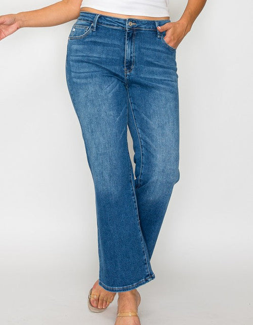 Load image into Gallery viewer, bytos Full Size Cat's Whiskers Mid Rise Ankle Jeans
