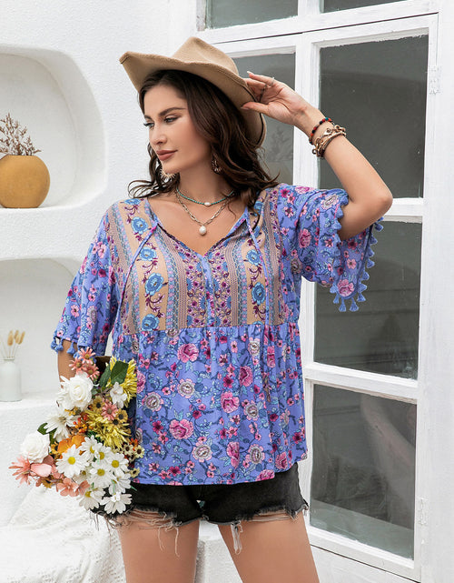 Load image into Gallery viewer, Plus Size Printed V-Neck Half Sleeve Blouse
