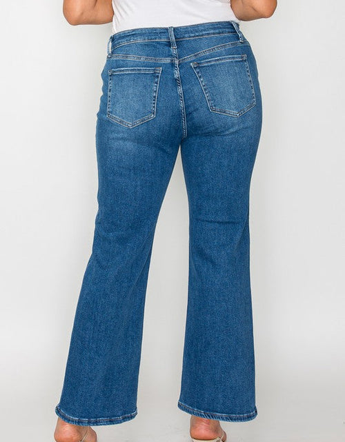 Load image into Gallery viewer, bytos Full Size Cat's Whiskers Mid Rise Ankle Jeans
