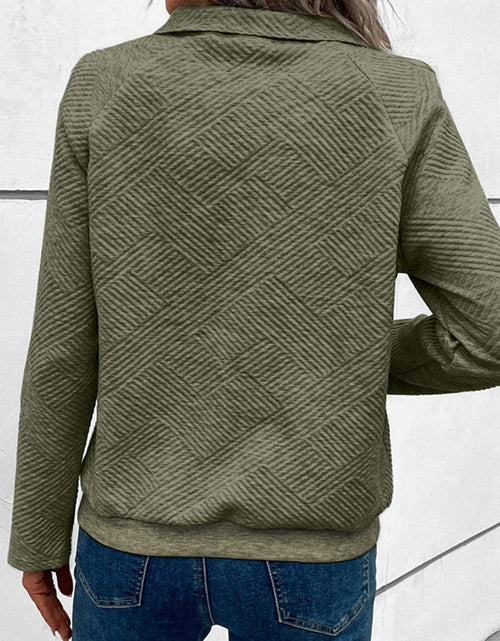 Load image into Gallery viewer, Geometric Snap Button Long Sleeve Sweatshirt
