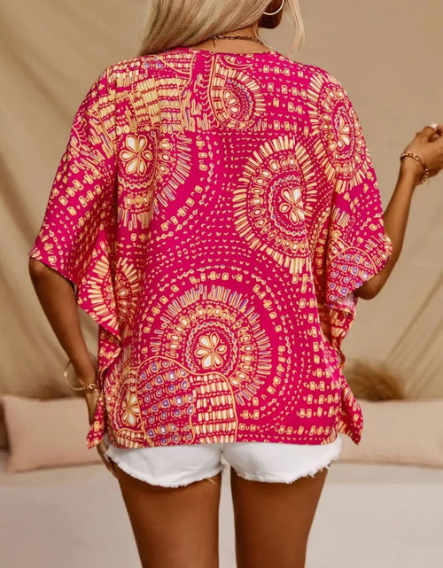 Load image into Gallery viewer, Printed V-Neck Half Sleeve Top
