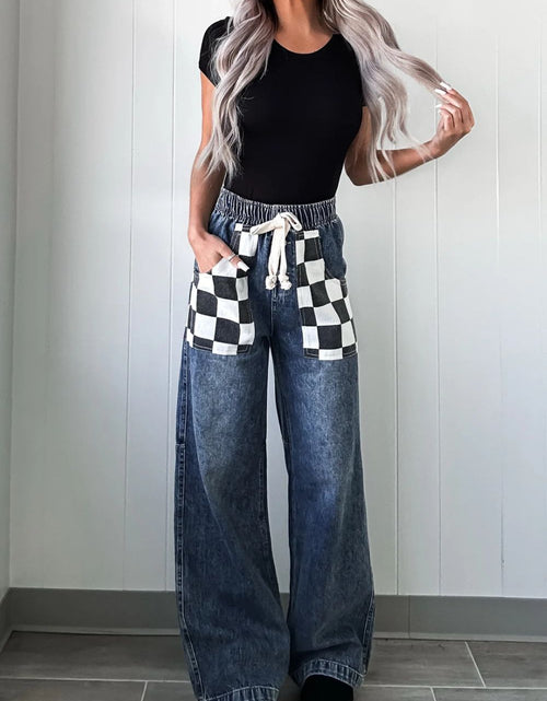 Load image into Gallery viewer, Checkered Wide Leg Jeans
