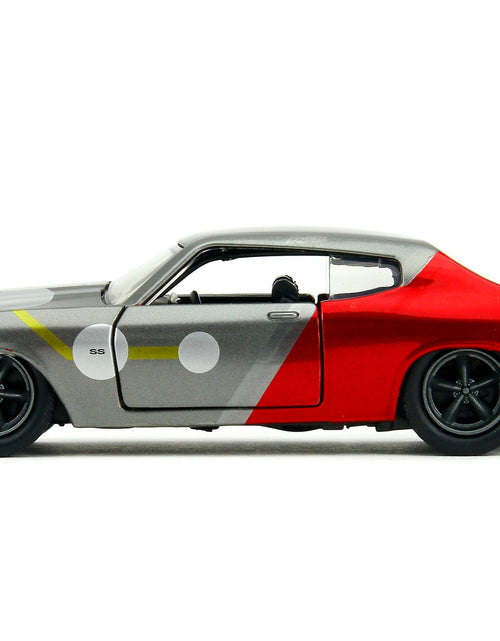 Load image into Gallery viewer, 1970 Chevrolet Chevelle SS Gray Metallic and Red Metallic with Black Hood and Thor Diecast Figure "The Avengers" "Hollywood Rides" Series 1/32 Diecast Model Car by Jada
