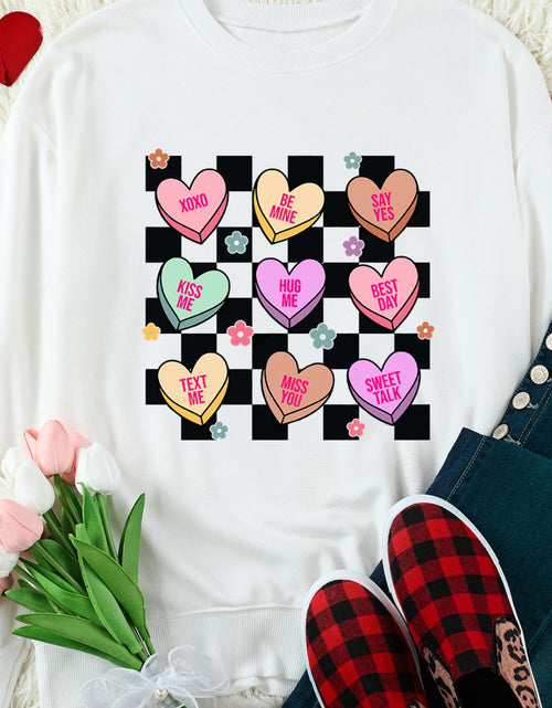 Load image into Gallery viewer, Valentine's Day Checkered Heart Long Sleeve Sweatshirt

