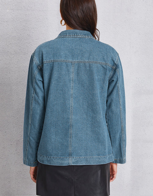 Load image into Gallery viewer, Pocketed Button Up Denim Jacket
