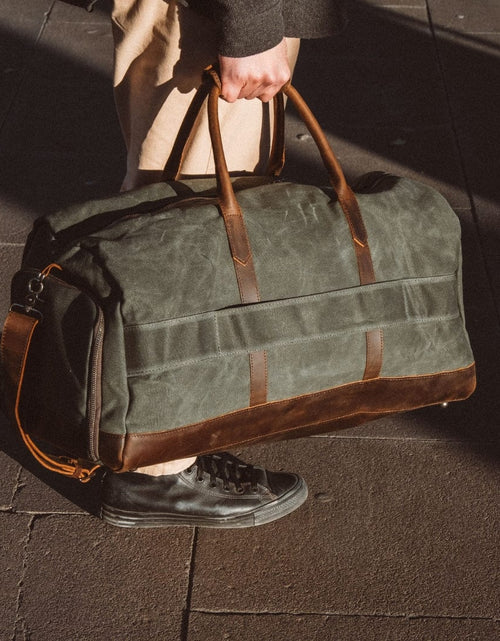 Load image into Gallery viewer, Weekender Bag
