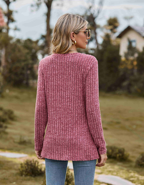 Load image into Gallery viewer, Ribbed Round Neck Long Sleeve Tee
