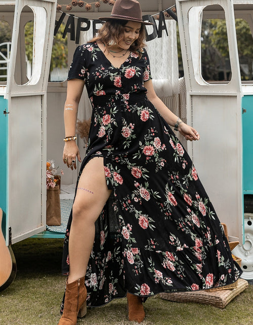 Load image into Gallery viewer, Plus Size Button Detail Printed V-Neck Short Sleeve Maxi Dress
