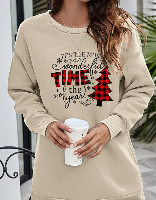 Load image into Gallery viewer, Christmas Tree Graphic Drop Shoulder Sweatshirt
