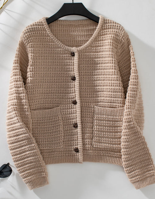 Load image into Gallery viewer, BUtton Up Long Sleeve Cardigan
