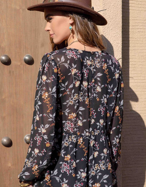 Load image into Gallery viewer, Printed Round Neck Long Sleeve Blouse
