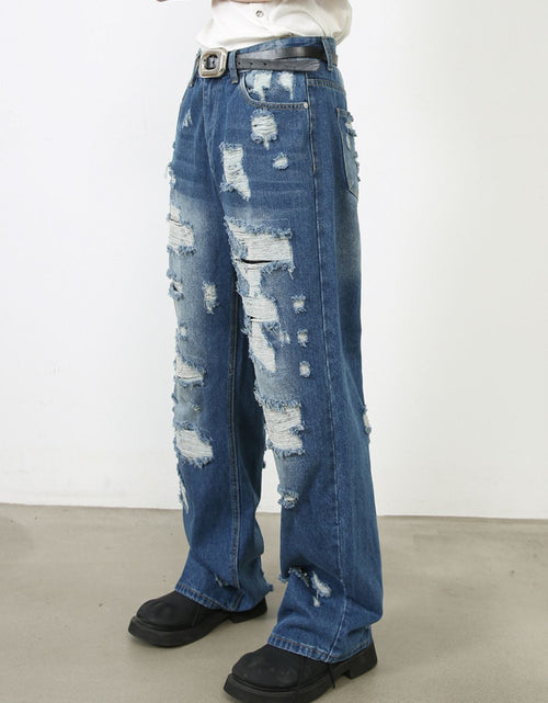 Load image into Gallery viewer, Men's Distressed Jeans with Pockets
