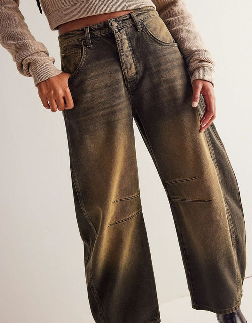 Load image into Gallery viewer, Wide Leg Jeans with Pockets
