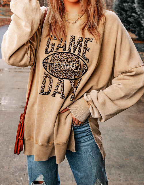 Load image into Gallery viewer, GAME DAY Graphic Sweatshirt
