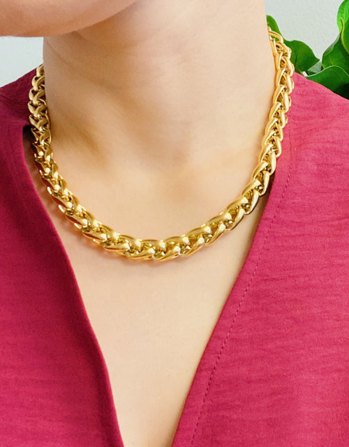 Load image into Gallery viewer, Bold And Edgy Chain Necklace by Ellisonyoung.com
