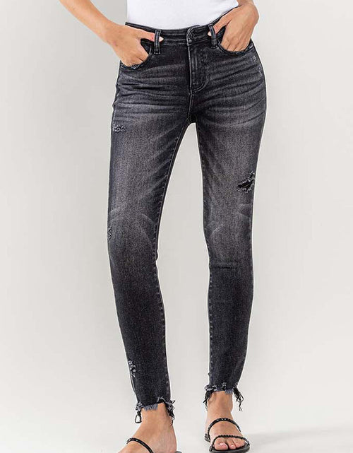 Load image into Gallery viewer, Lovervet Raw Hem Cropped Skinny Jeans
