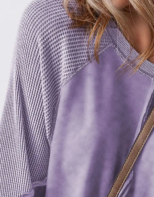 Load image into Gallery viewer, Exposed Seam Long Sleeve Sweatshirt
