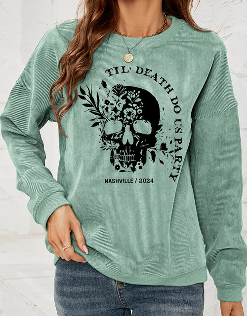Load image into Gallery viewer, Skull Graphic Dropped Shoulder Sweatshirt

