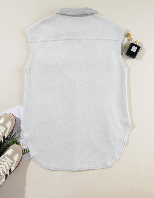 Load image into Gallery viewer, Pocketed Curved Hem Button Up Vest
