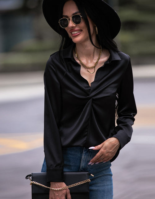 Load image into Gallery viewer, Shiny Twist Front Collared Blouse
