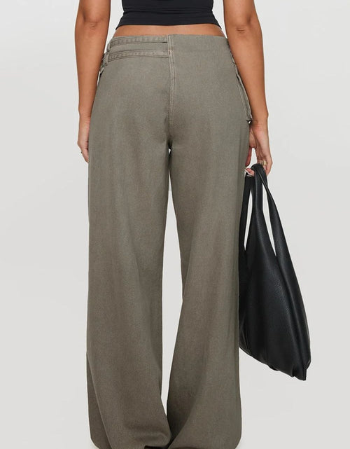 Load image into Gallery viewer, Wide Leg Jeans with Pockets
