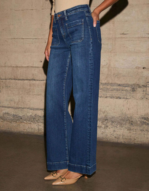 Load image into Gallery viewer, High Rise Front Pocket Patch Wide Leg Jeans
