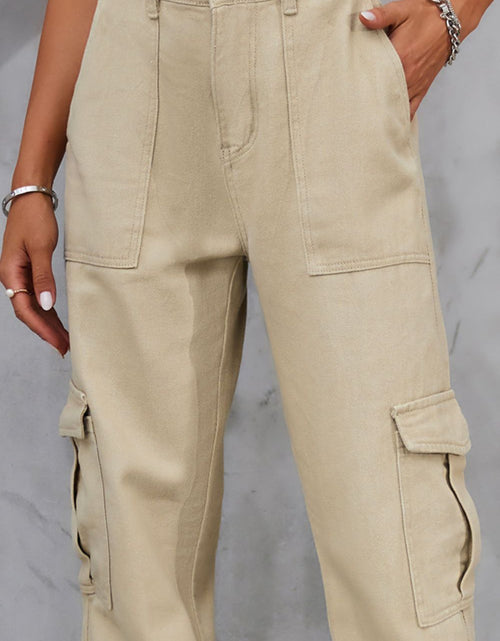 Load image into Gallery viewer, Buttoned High Waist Jeans with Pockets
