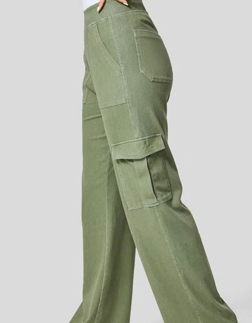 Load image into Gallery viewer, High Waist Straight Leg Cargo Jeans
