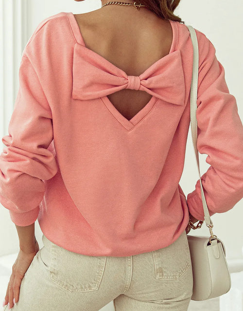 Load image into Gallery viewer, Bow Round Neck Long Sleeve Sweatshirt

