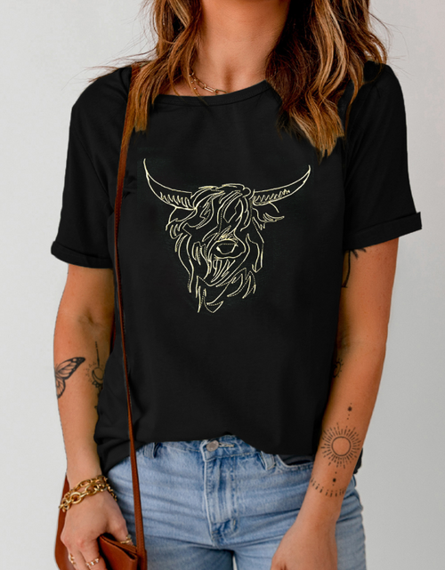 Load image into Gallery viewer, Bull Head Embroidered Round Neck T Shirt
