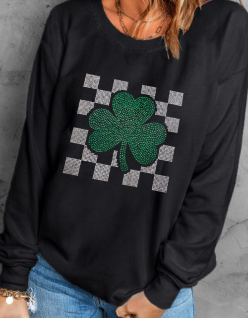 Load image into Gallery viewer, Rhinestone Checkered Lucky Clover Round Neck Sweatshirt
