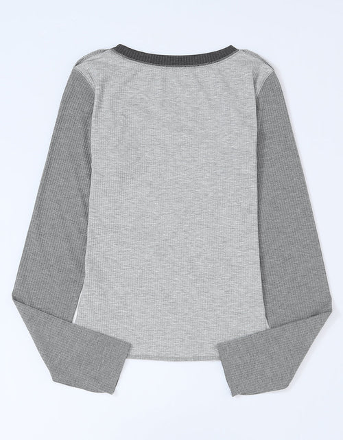 Load image into Gallery viewer, Exposed Seam Contrast Round Neck Long Sleeve T-Shirt

