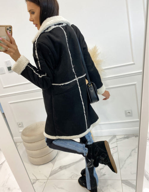 Load image into Gallery viewer, Lapel Collar Exposed Seam Buttoned Coat
