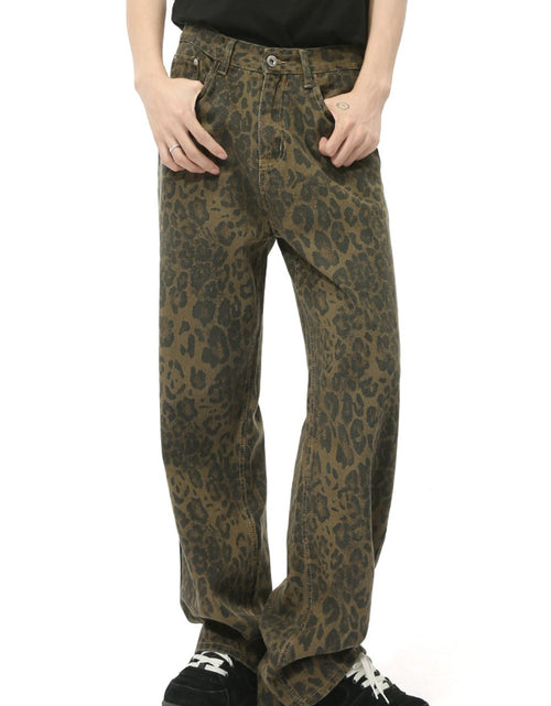 Load image into Gallery viewer, Leopard Jeans with Pockets
