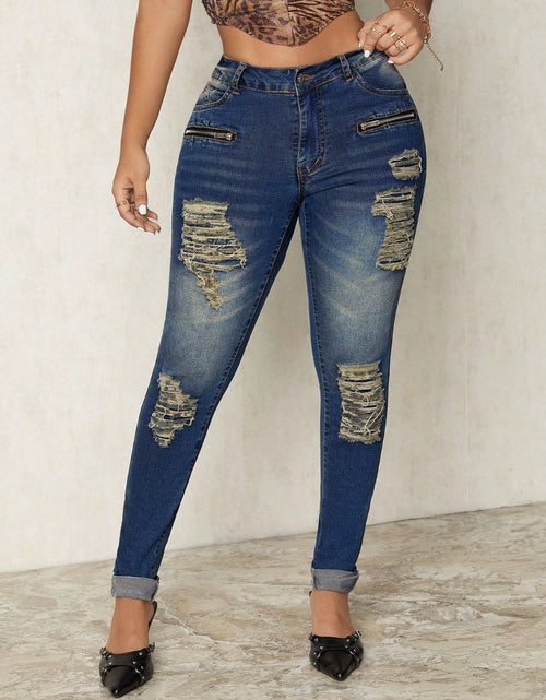 Load image into Gallery viewer, Distressed Skinny Jeans
