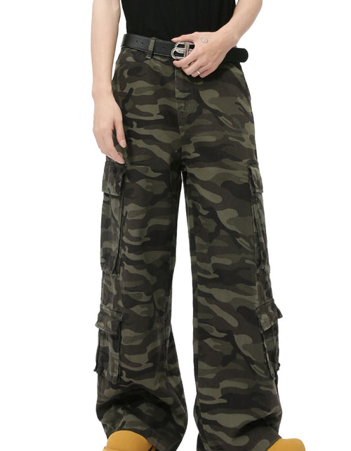 Load image into Gallery viewer, Camouflage Jeans with Cargo Pockets
