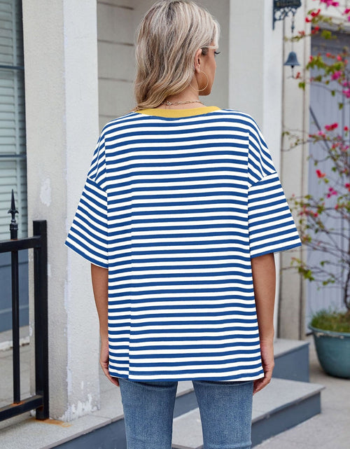 Load image into Gallery viewer, Contrast Striped Round Neck Half Sleeve T-Shirt
