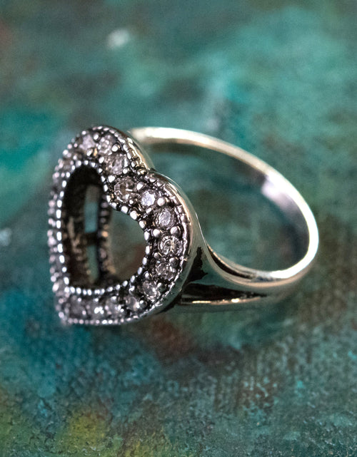 Load image into Gallery viewer, Vintage Clear Austrian Crystal Heart Ring Antiqued 18k White Gold Electroplated Made in USA by PVD Vintage Jewelry
