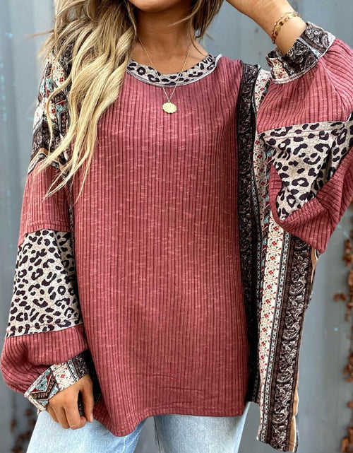 Load image into Gallery viewer, Leopard Round Neck Long Sleeve Sweatshirt
