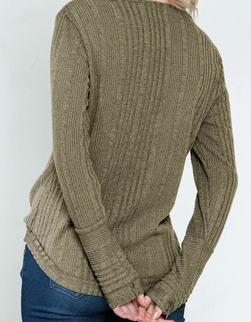Load image into Gallery viewer, Textured V-Neck Long Sleeve T-Shirt
